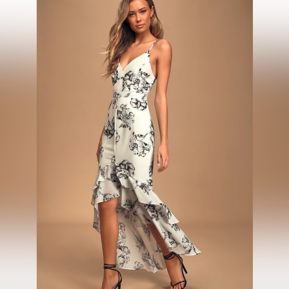 Lulu’s Darling Daylily Black and White Floral Print High-Low Maxi Dress